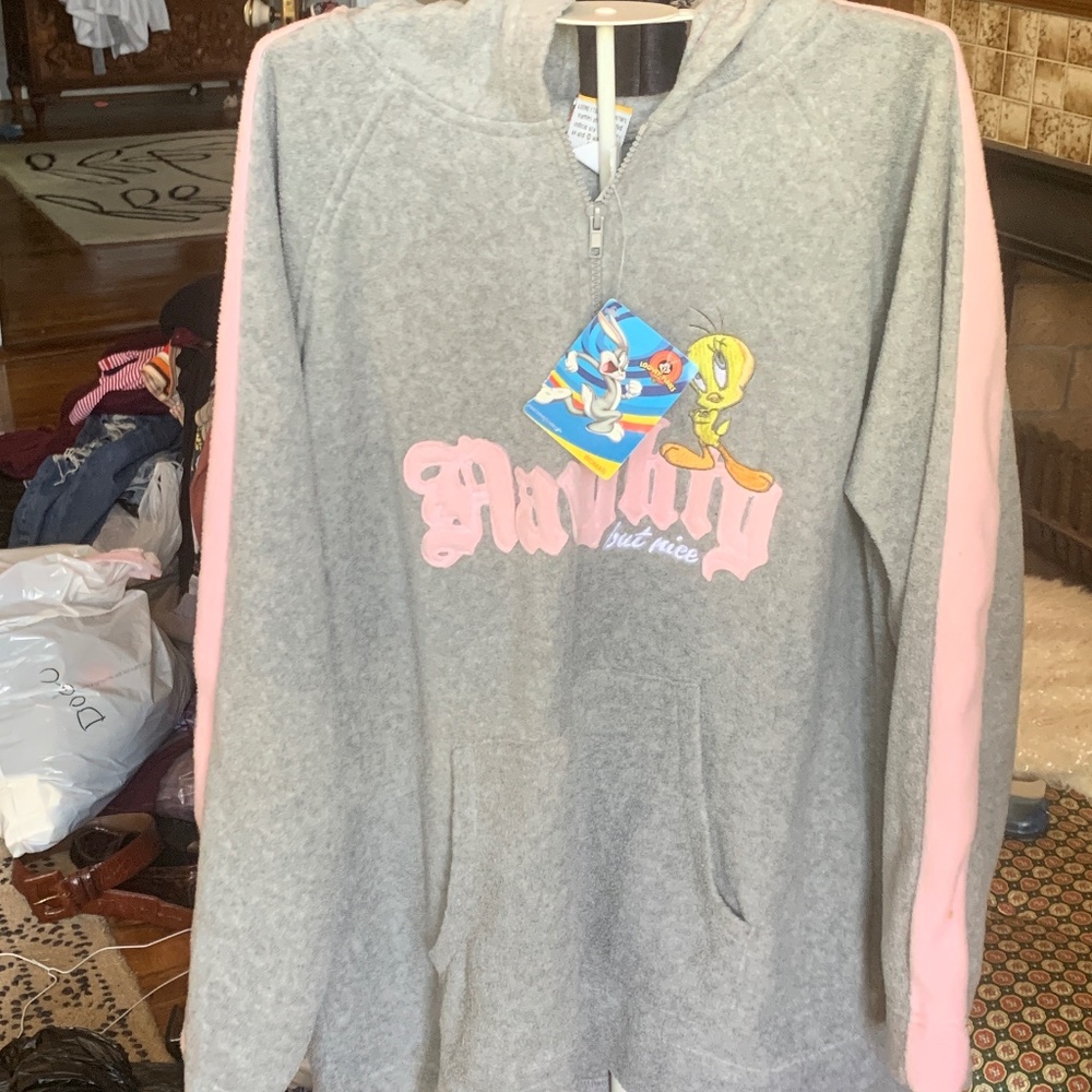 Looney toons tweety quarter zip plus size  pocketed hoody‎ . NWT